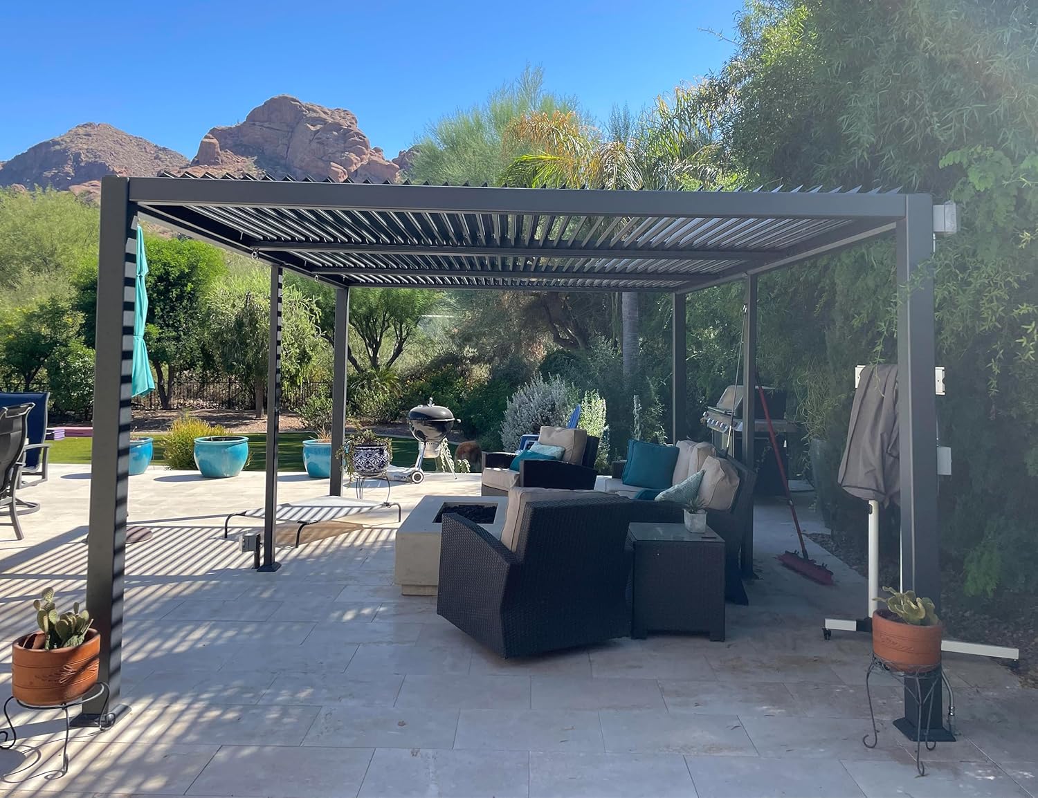 bleujardin - pergola bioclimatique - 3,5x6,35m - aluminium, lames orientables, résistante intempéries