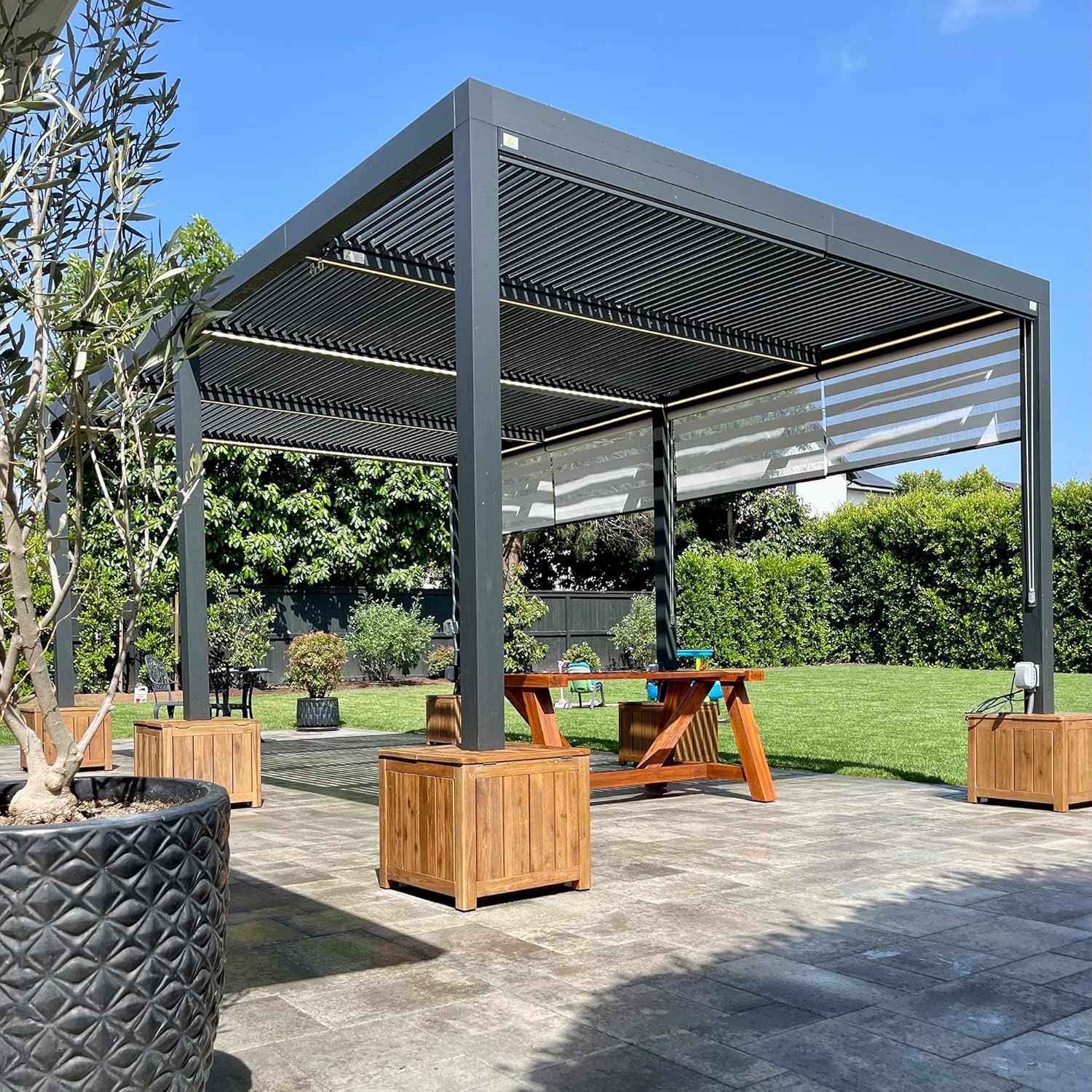 bleujardin - Pergola Bioclimatique 6x3,68m - aluminium, stores, lames orientables