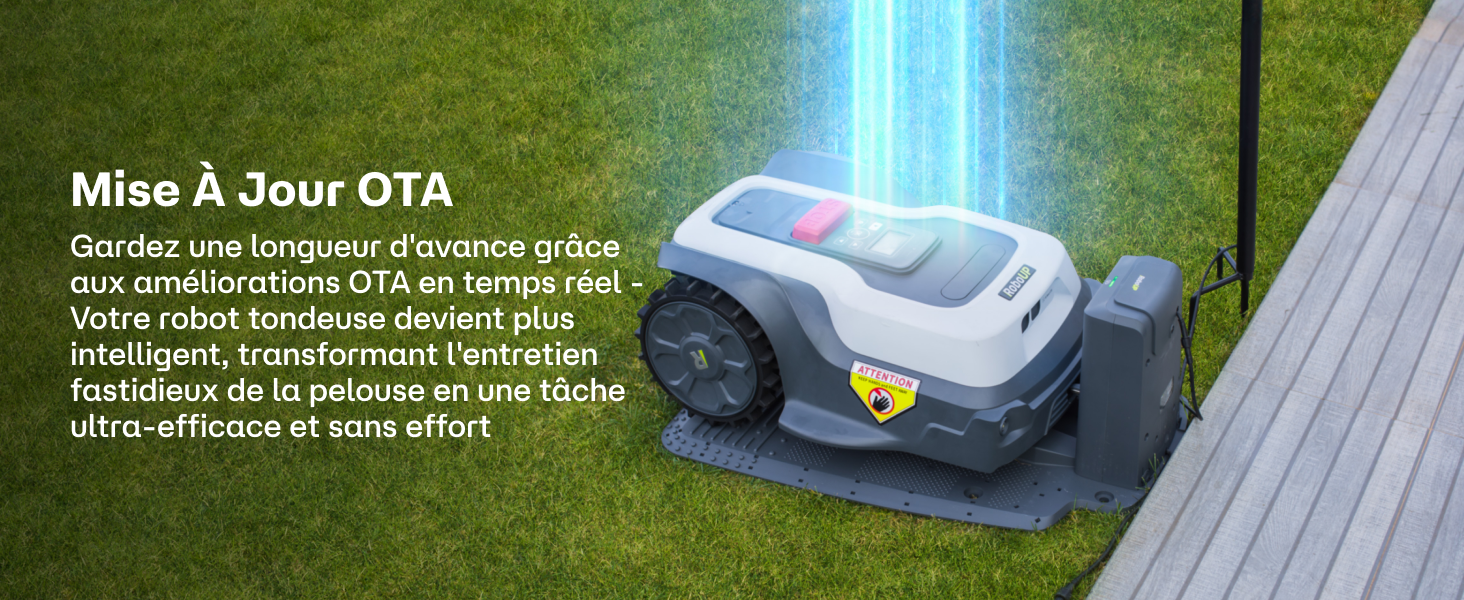 Le texte se lit comme suit : « Mise à Jour OTA ». Tondeuse à gazon robotique sur gazon à côté d'une terrasse en bois avec affichage de l'interface de l'application montrant le processus de mise à jour.