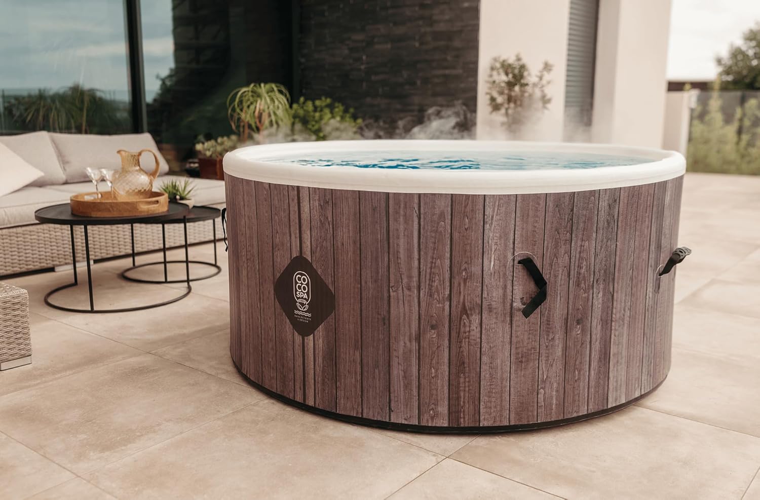 bleujardin Helsinki Spa Gonflable - 150 cm de diamètre - 800 litres - Moteur 2240 W - 2 à 4 Personnes - Massage 140 Jets