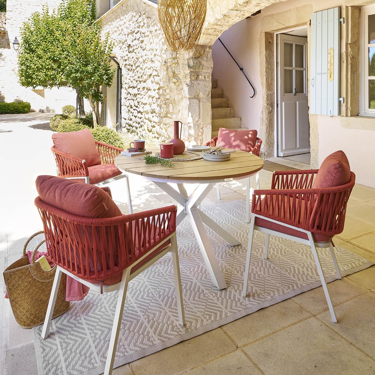 bleujardin - Table Oriengo ronde - 4 places - aluminium et acacia