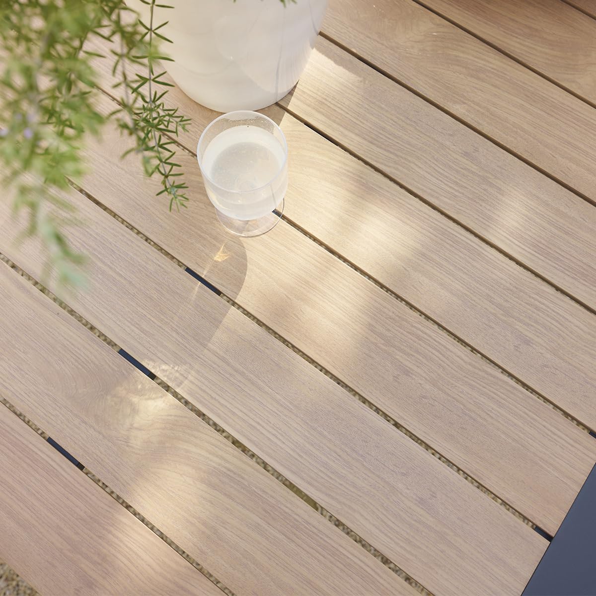 bleujardin - Evasion - table de jardin 12 places aluminium effet bois