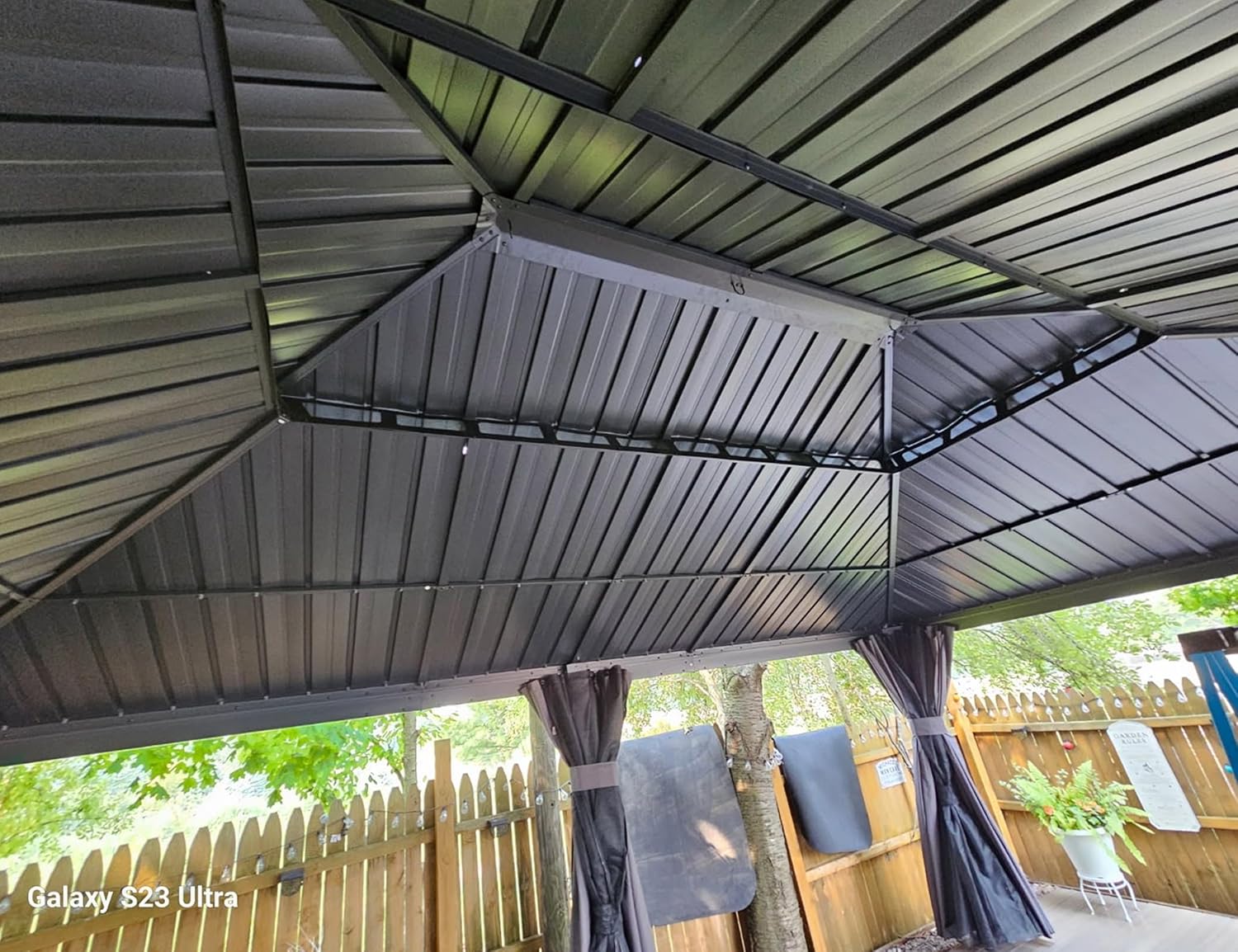 bleujardin - tonnelle toit double acier, 6x4,25m, moustiquaire, rideaux