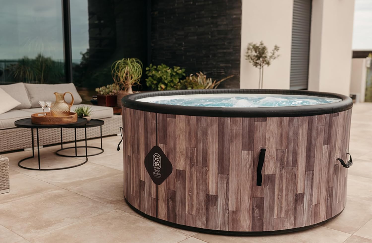 bleujardin Nordik Spa Gonflable - 150 cm de diamètre - 800 litres - Moteur 2240 W - 2 à 4 Personnes - Massage 140 Jets