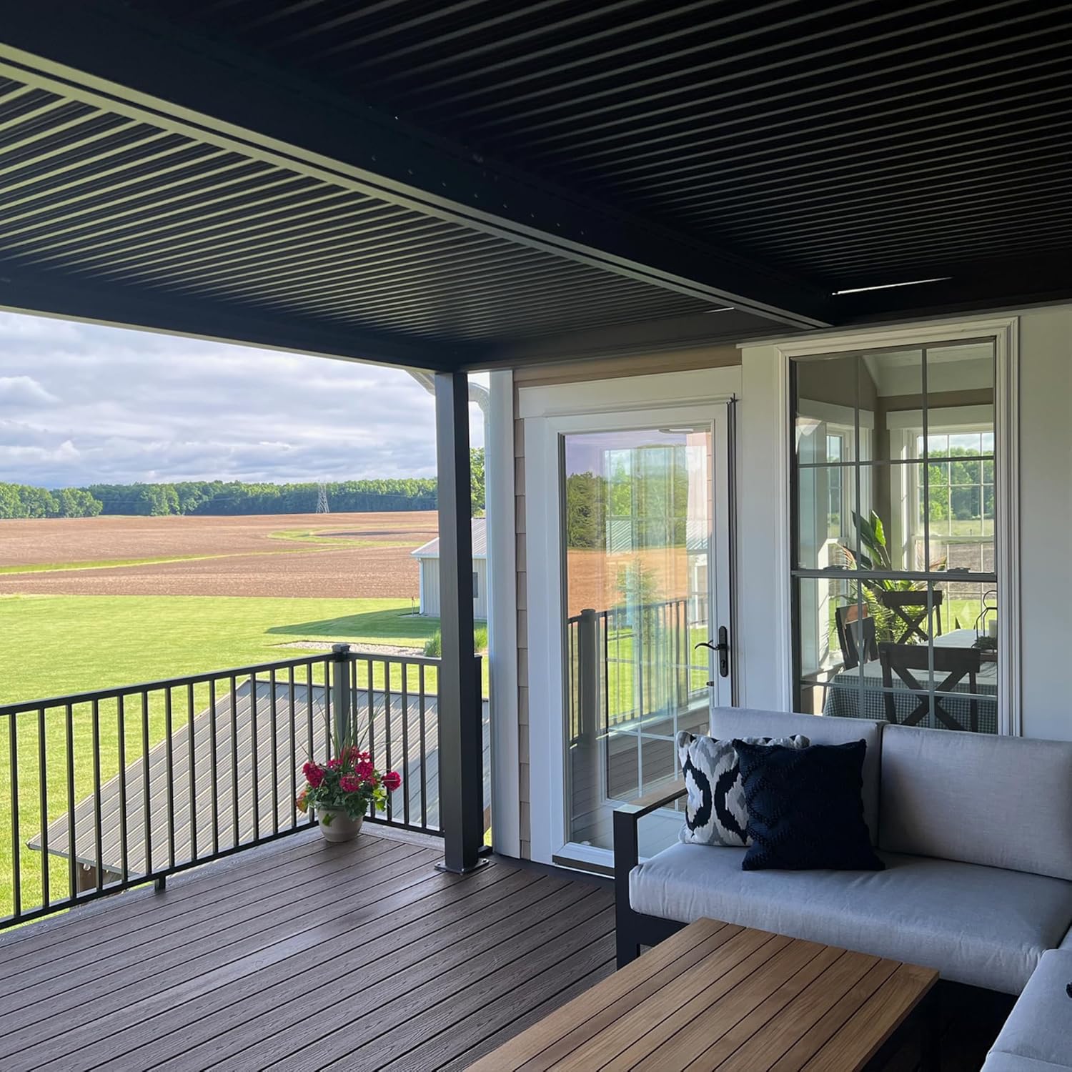 bleujardin - Pergola bioclimatique - 4,8x3m - alu, lames orientables, éclairage, 14,4m²